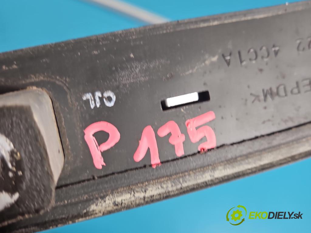 Nissan X-trail III T32 2013-2021 1.6 dci 131 HP automatic 96 kW 1598 cm3 5- zábradlí: 73823-4CC1A