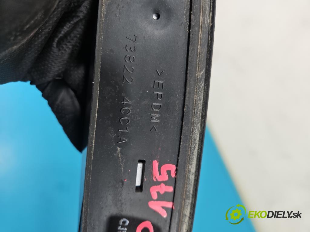 Nissan X-trail III T32 2013-2021 1.6 dci 131 HP automatic 96 kW 1598 cm3 5- zábradlí: 73823-4CC1A