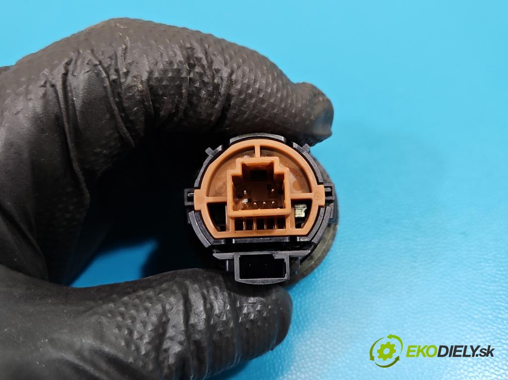 Nissan X-trail III T32 2013-2021 1.6 dci 131 hp automatic 96 kW 1598 cm3 5- Přepínač 28590-3JA0A