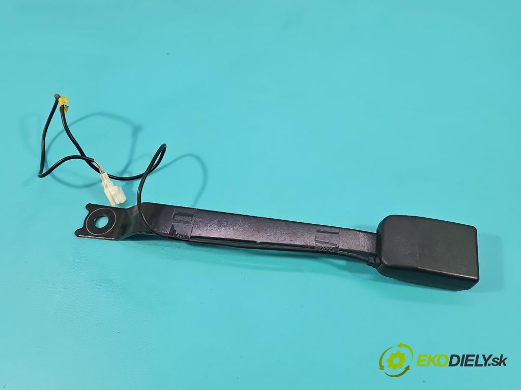 Nissan Qashqai I J10 2006-2013 2.0 dci 150 hp manual 110 kW 1995 cm3 5- stěna bezpečnost přední levý 86885-JD010