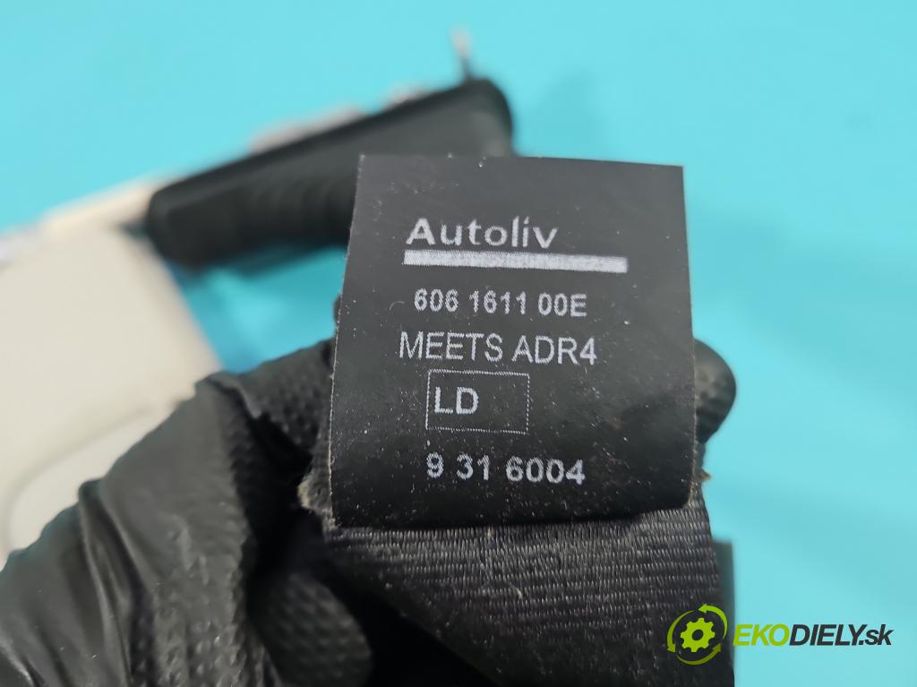 Nissan Qashqai I J10 2006-2013 2.0 dci 150 hp manual 110 kW 1995 cm3 5- stěna bezpečnost přední levý 86885-JD010