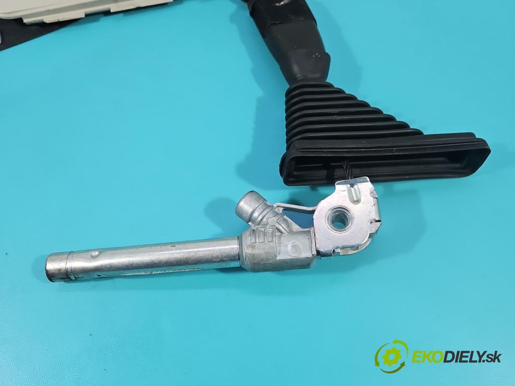 Nissan Qashqai I J10 2006-2013 2.0 dci 150 hp manual 110 kW 1995 cm3 5- stěna bezpečnost přední levý 86885-JD010