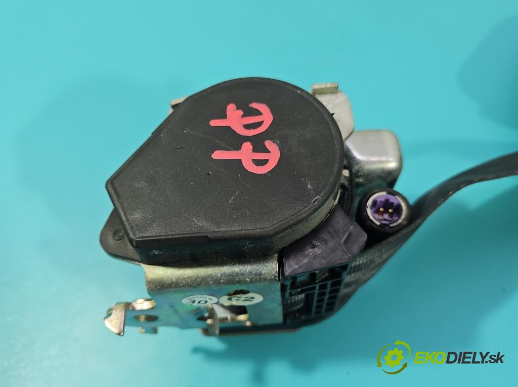 Nissan Qashqai I J10 2006-2013 2.0 dci 150 hp manual 110 kW 1995 cm3 5- stěna bezpečnost přední pravý