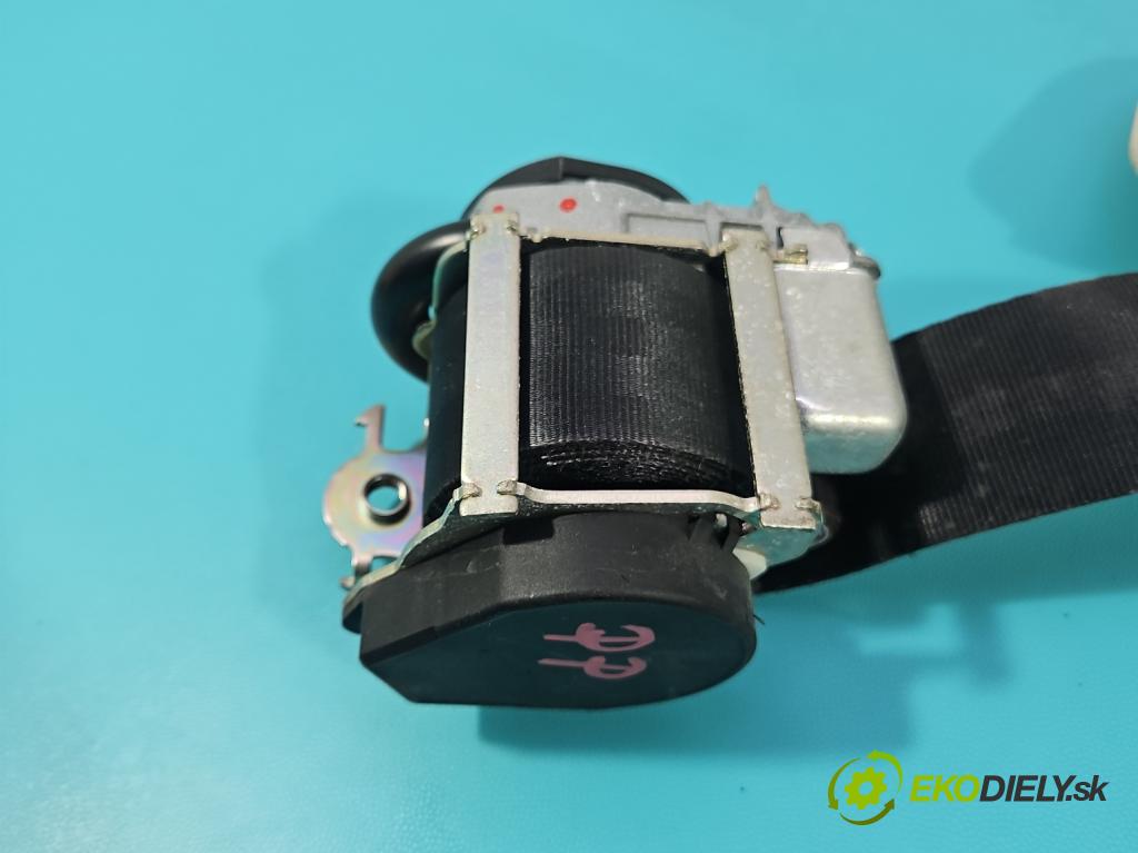 Nissan Qashqai I J10 2006-2013 2.0 dci 150 hp manual 110 kW 1995 cm3 5- stěna bezpečnost přední pravý