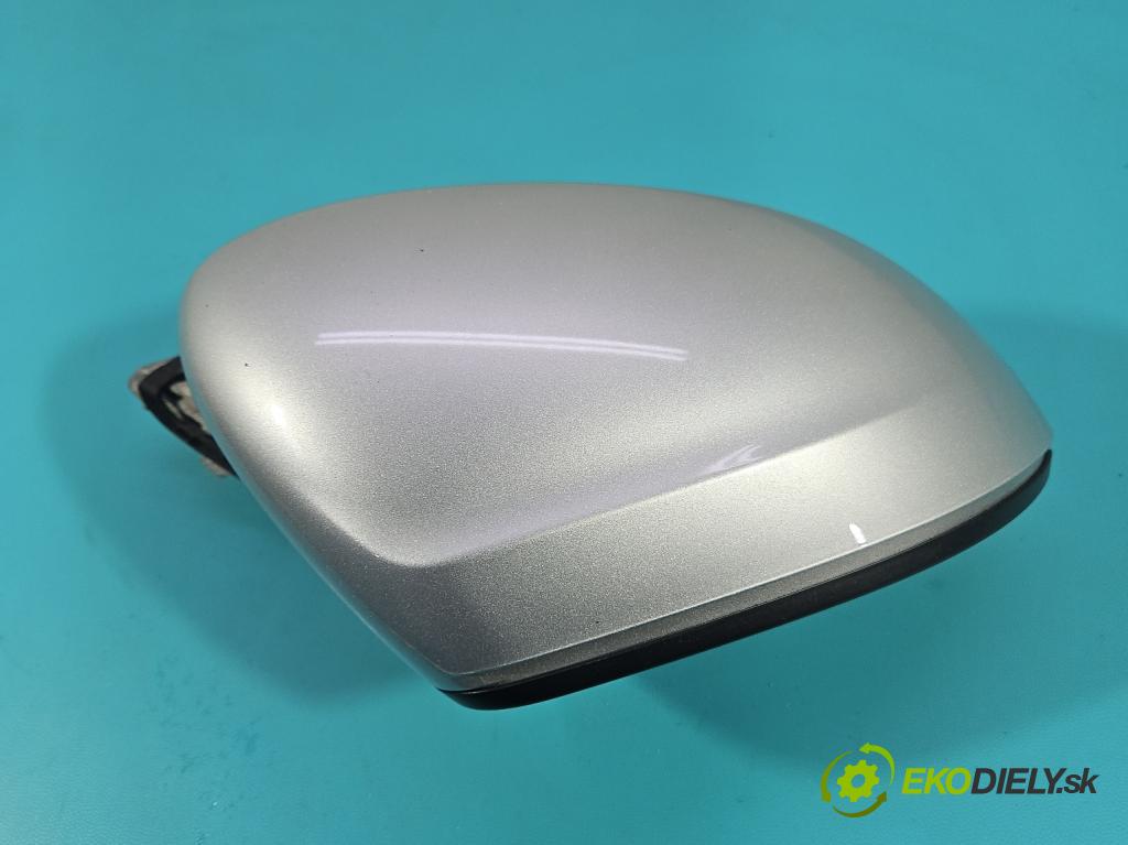 Vw Passat B8 2014 - 2.0 tdi 150 HP automatic 110 kW 1968 cm3 5- zrkadlo pravé  (Kľučka dverí ostatné)