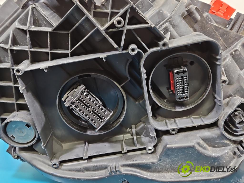 Vw Passat B8 2014 - 2.0 tdi 150 HP automatic 110 kW 1968 cm3 5- Reflektor: ľavý 3G1941113A (Kľučka dverí ostatné)