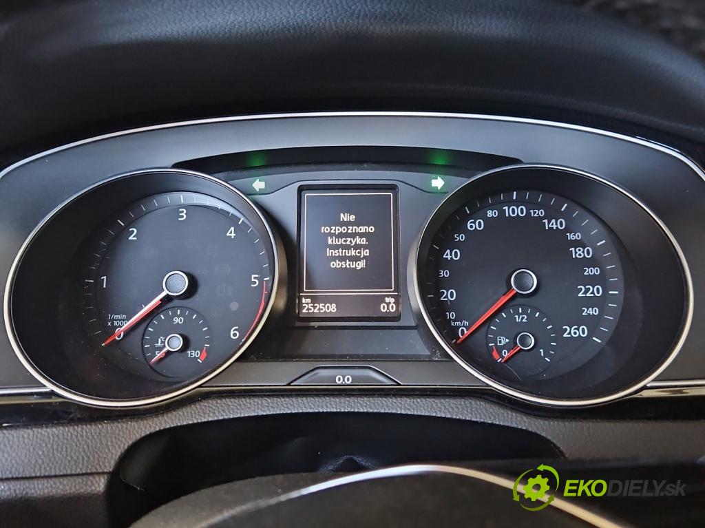 Vw Passat B8 2014 - 2.0 tdi 150 HP automatic 110 kW 1968 cm3 5- prístrojovka/ budíky 3G0920751A (Prístrojová doska)