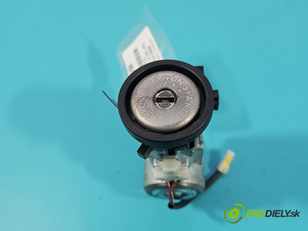 Nissan Qashqai I J10 2006-2013 2.0 dci 150 HP manual 110 kW 1995 cm3 5- Spínačka  (Spínacia skrinka)