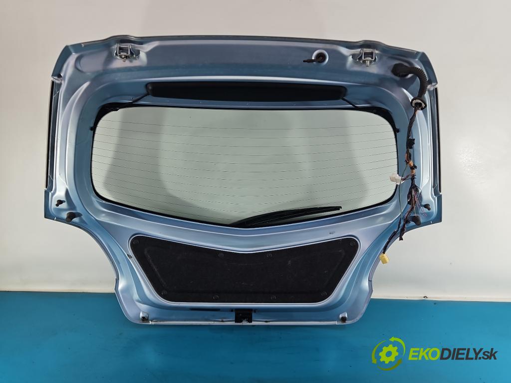 Mazda 2 II 2007-2014 1.3 16V 86 HP manual 63 kW 1349 cm3 3- zadna kufor  (Kapota zadná (kufor))