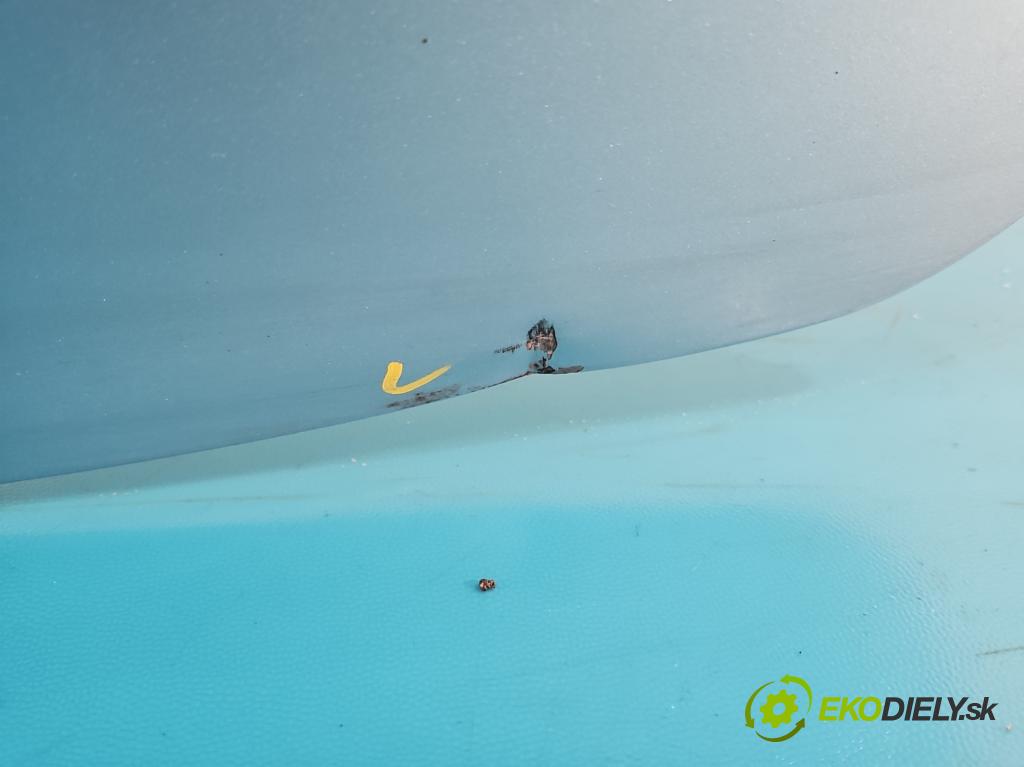 Mazda 2 II 2007-2014 1.3 16V 86 HP manual 63 kW 1349 cm3 3- zadna kufor  (Kapota zadná (kufor))