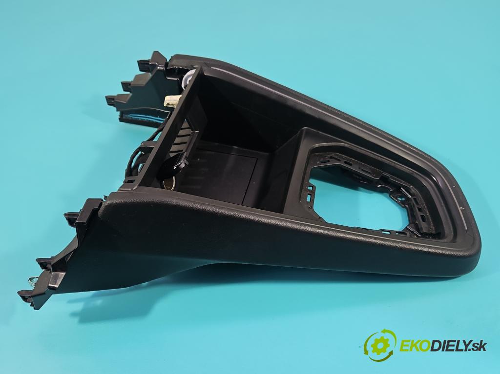 Renault Clio V 2019- 1.0 91 KM automatic 67 kW 999 cm3 5- kryt plast