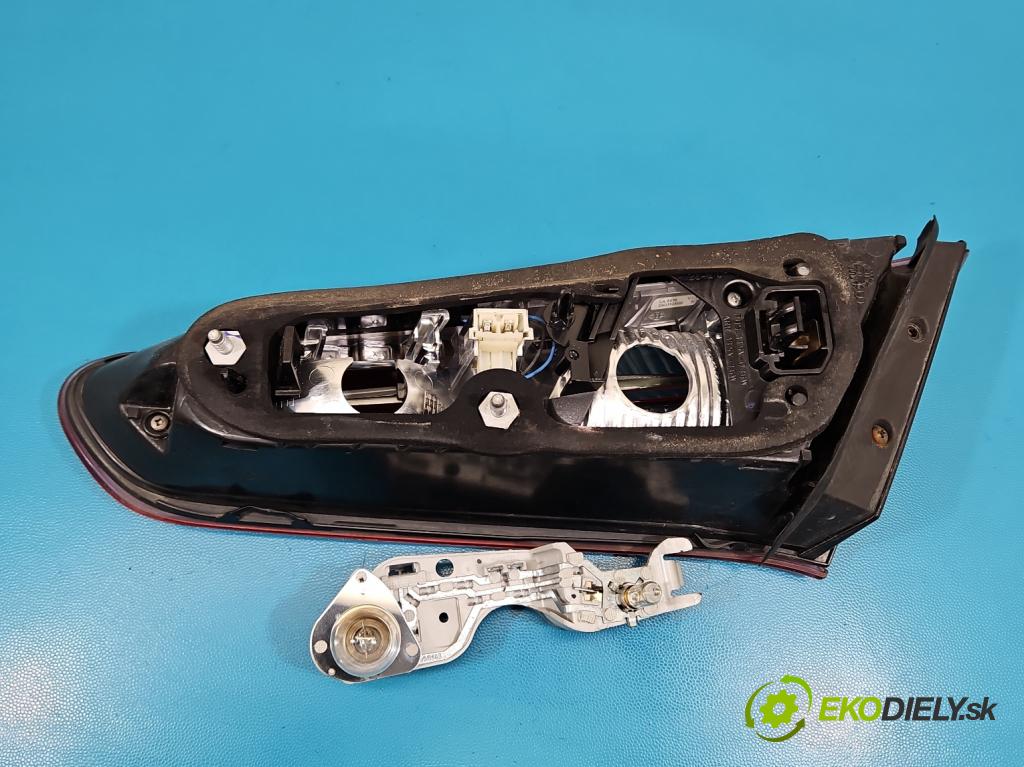 Alfa romeo Giulietta 1.6 jtd 105 hp manual 77 kW 1598 cm3 5- světlo zadní levé 50513401 (Klika dveří ostatní)