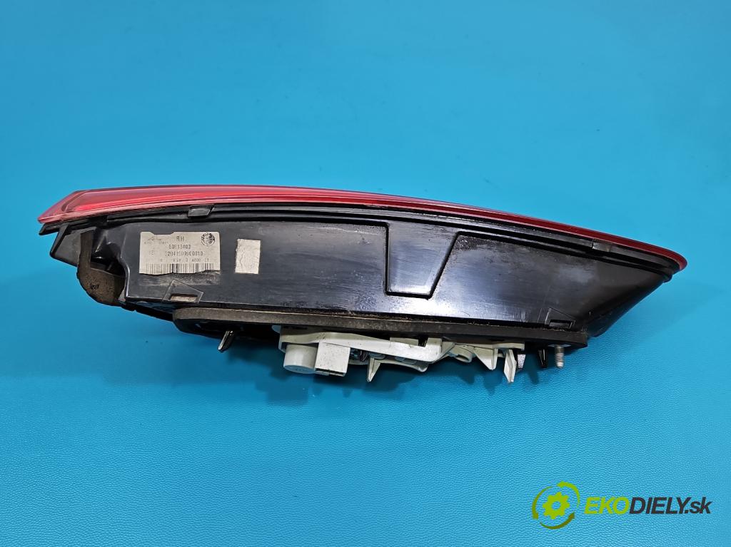 Alfa romeo Giulietta 1.6 jtd 105 HP manual 77 kW 1598 cm3 5- svetlo / reflektor zadné pravé 50513400 (Kľučka dverí ostatné)