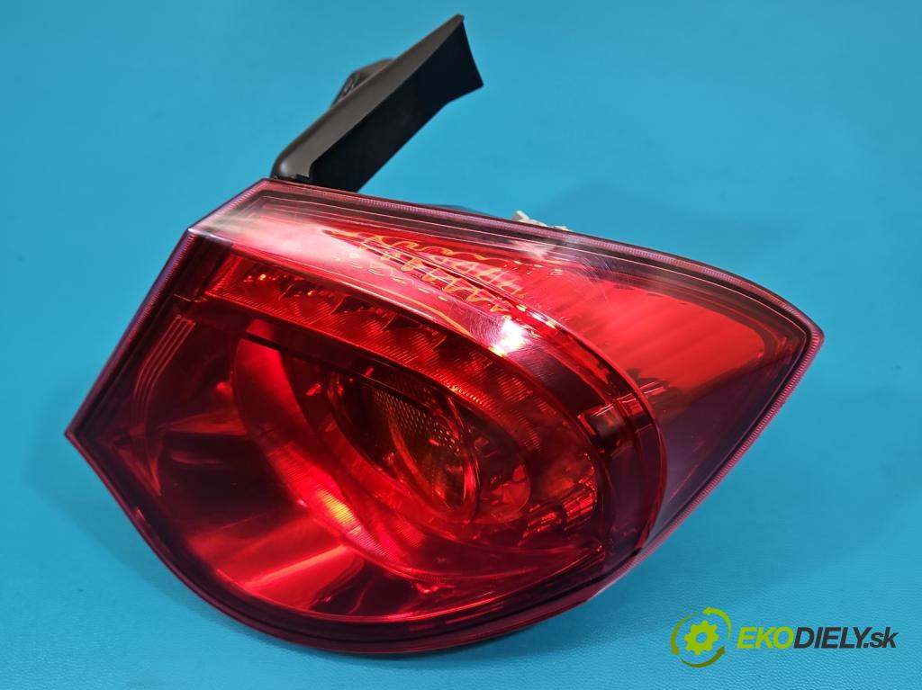 Alfa romeo Giulietta 1.6 jtd 105 hp manual 77 kW 1598 cm3 5- světlo zadní pravé 0050513612 (Klika dveří ostatní)