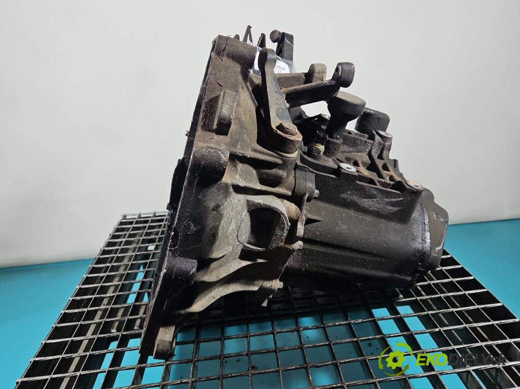 Mini One I 2000-2006 1.6 16V 90 HP manual 66 kW 1598 cm3 3- prevodovka stupeň,rýchlosť manual