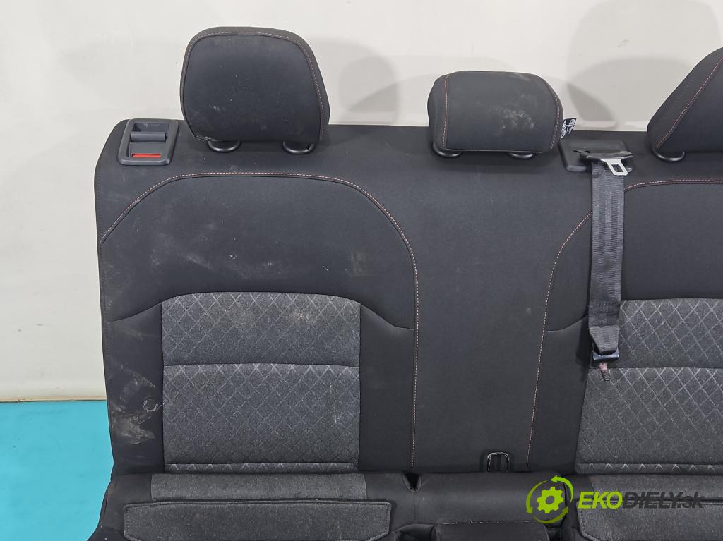 MG MG3  24- 1.5 16V 102 HP automatic 75 kW 1498 cm3 5- Pohovka: zadné  (Sedadlo)