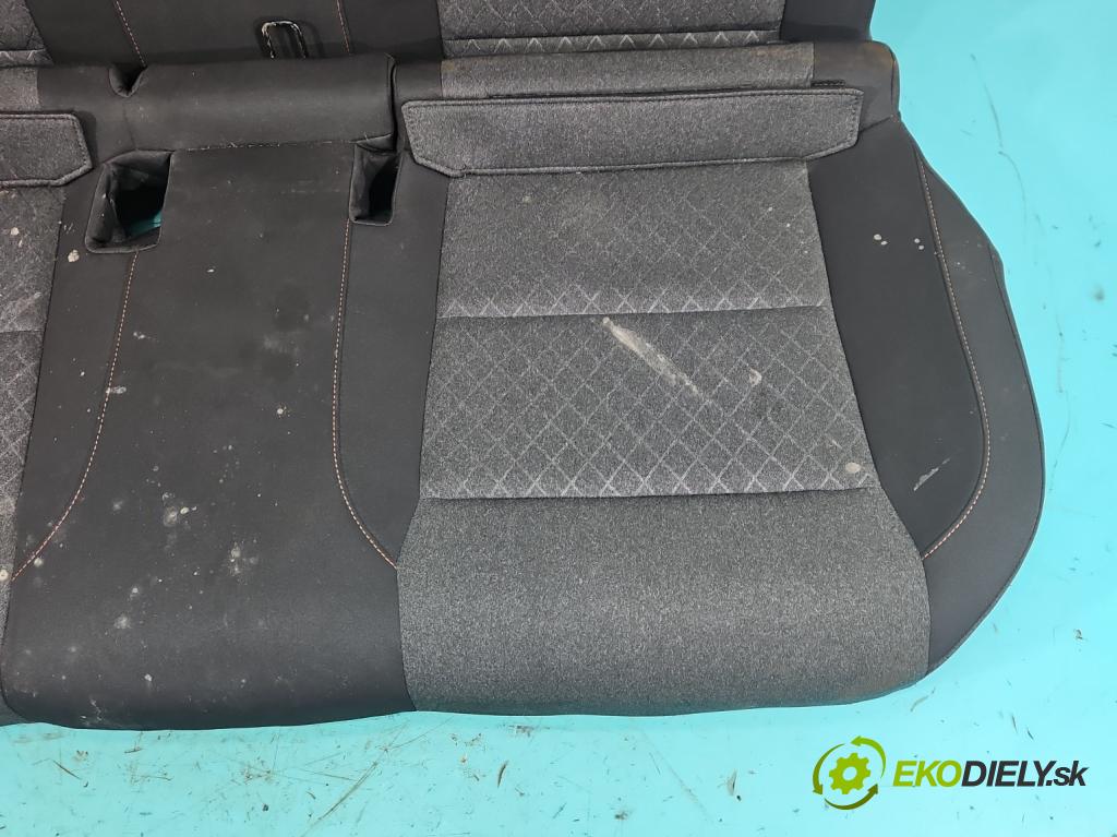 MG MG3  24- 1.5 16V 102 HP automatic 75 kW 1498 cm3 5- Pohovka: zadné  (Sedadlo)