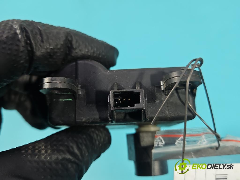 Nissan Qashqai I J10 2006-2013 2.0 dci 150 HP manual 110 kW 1995 cm3 5- motor: kúrenia A24850A7702000