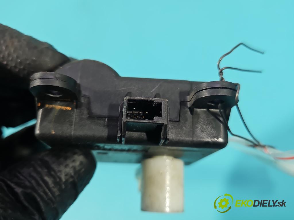 Nissan Qashqai I J10 2006-2013 2.0 dci 150 HP manual 110 kW 1995 cm3 5- motor: kúrenia A24842A7722001