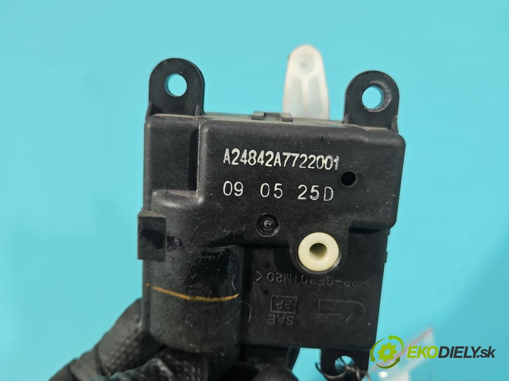 Nissan Qashqai I J10 2006-2013 2.0 dci 150 HP manual 110 kW 1995 cm3 5- motor: kúrenia A24842A7722001