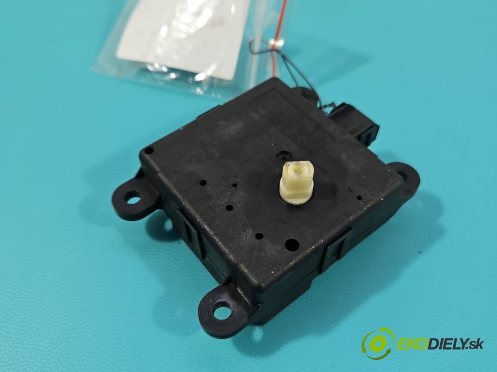 Nissan Qashqai I J10 2006-2013 2.0 dci 150 HP manual 110 kW 1995 cm3 5- motor: kúrenia 3J01030850