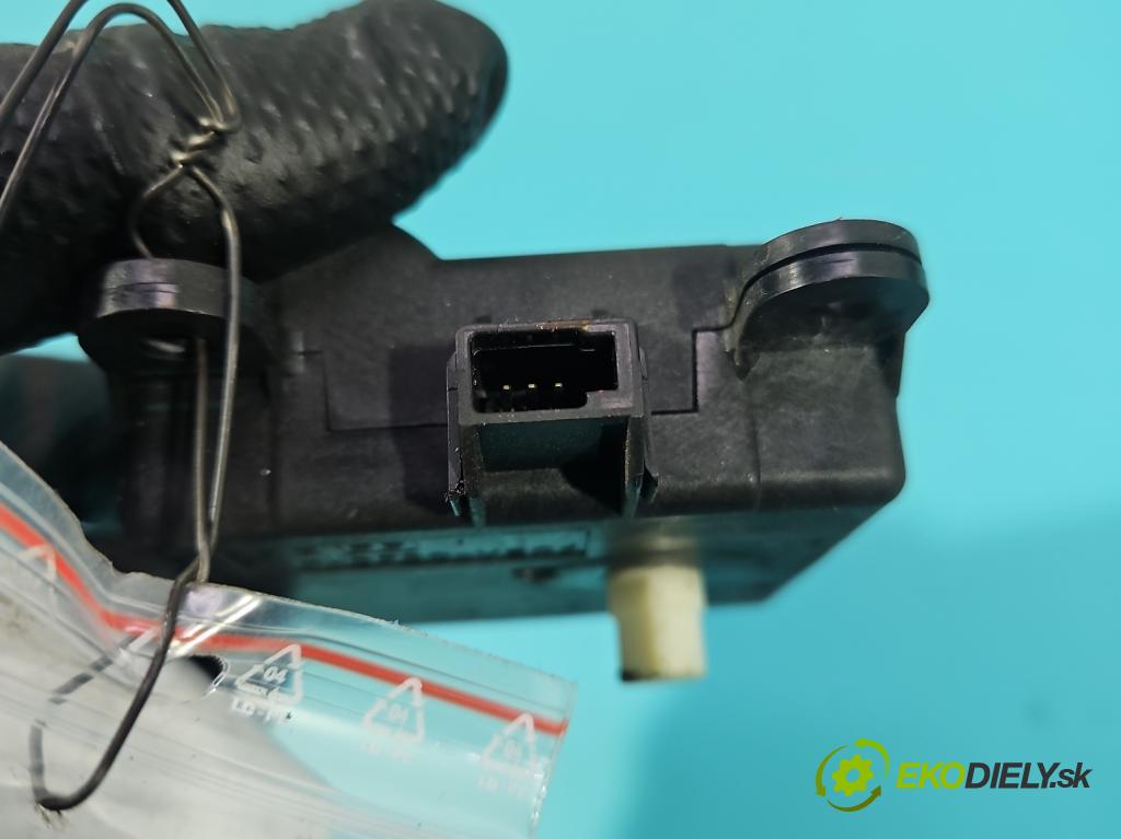 Nissan Qashqai I J10 2006-2013 2.0 dci 150 HP manual 110 kW 1995 cm3 5- motor: kúrenia 3J01030850