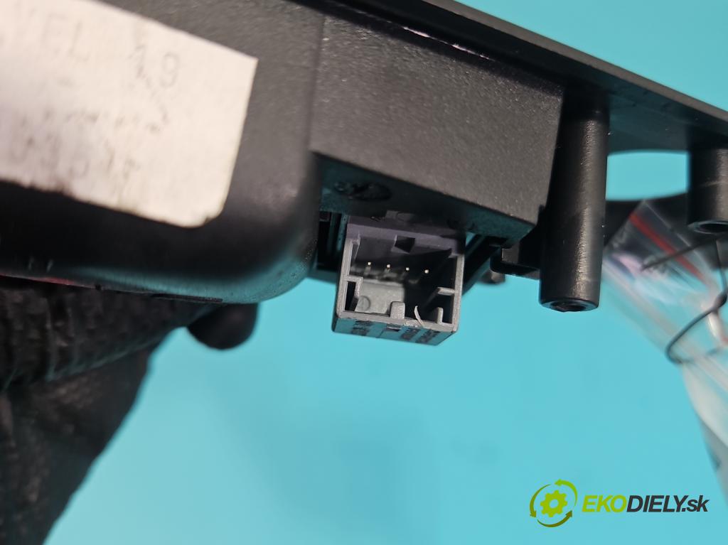 Seat Ibiza III 6L 2002-2008 1.4 16V 75 HP manual 55 kW 1390 cm3 3- rukoväť uvnitř: predné ľavé