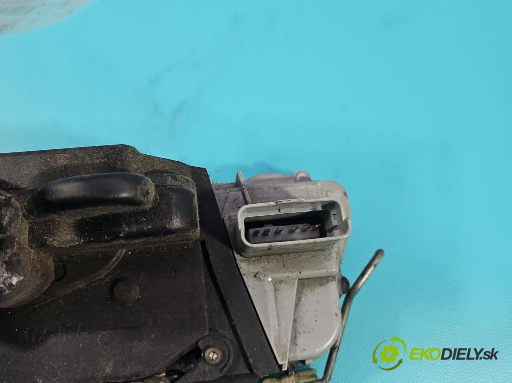 Peugeot 307 1.6 16V 109 hp manual 80 kW 1587 cm3 5- zámek přední levý 9645686680