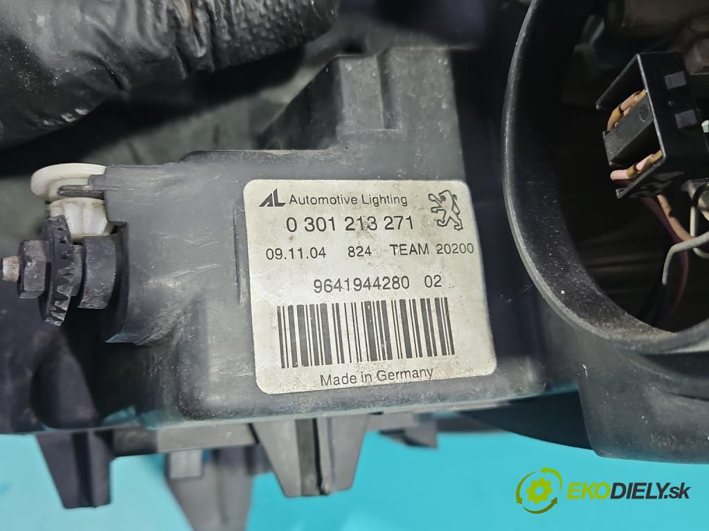 Peugeot 407 2.0 16V 136 HP manual 100 kW 1997 cm3 4- Reflektor: ľavý 9641944280 (Kľučka dverí ostatné)