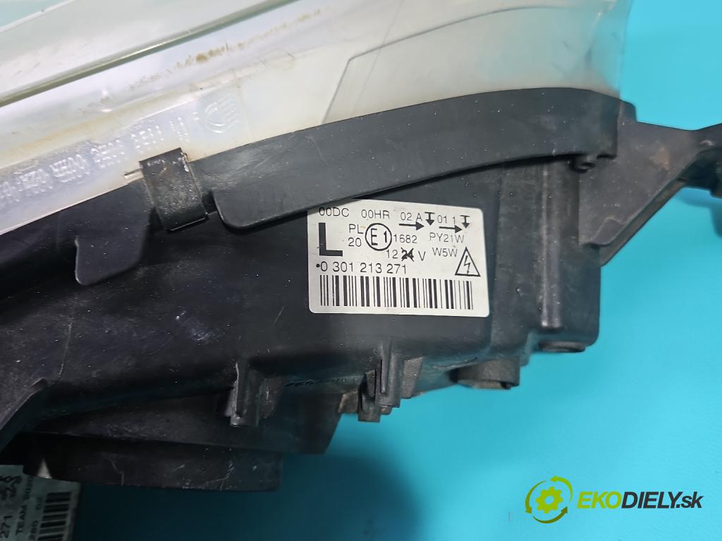 Peugeot 407 2.0 16V 136 HP manual 100 kW 1997 cm3 4- Reflektor: ľavý 9641944280 (Kľučka dverí ostatné)