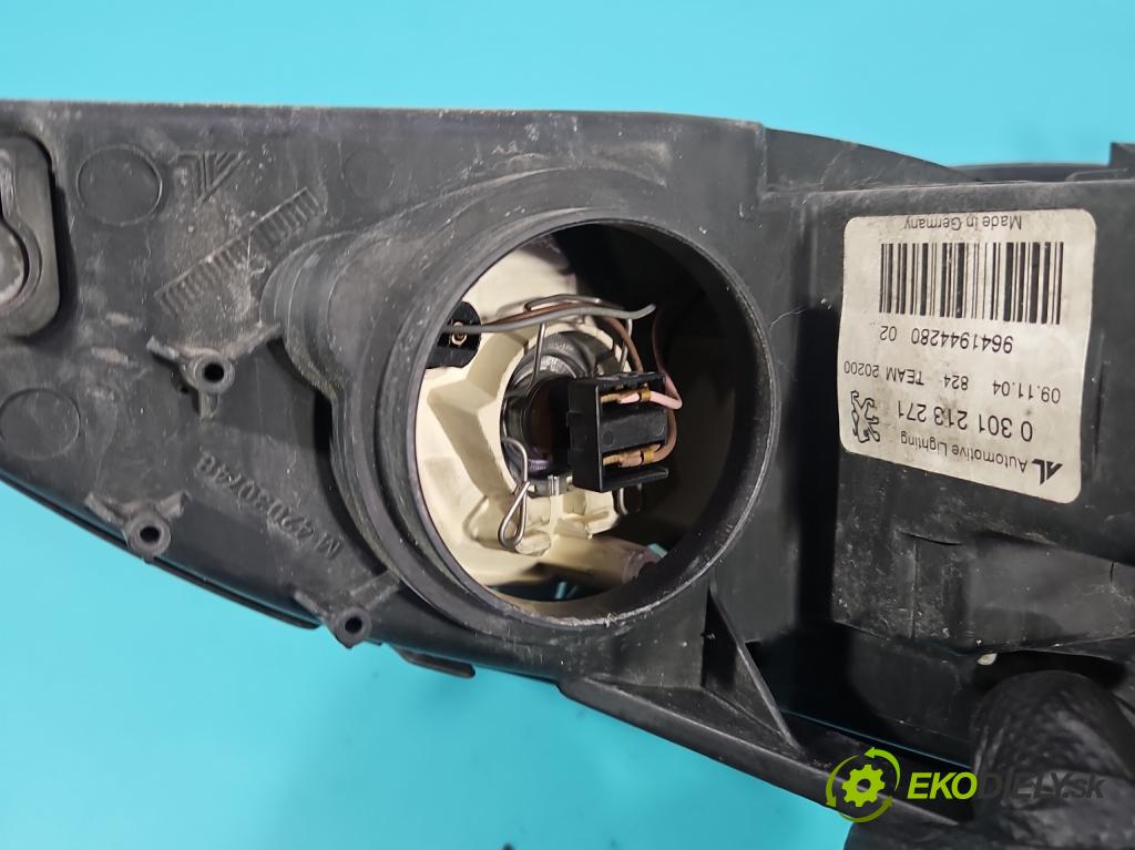 Peugeot 407 2.0 16V 136 HP manual 100 kW 1997 cm3 4- Reflektor: ľavý 9641944280 (Kľučka dverí ostatné)