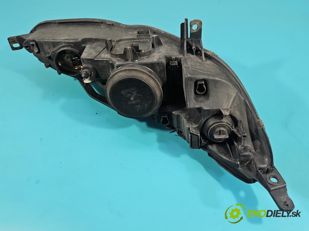 Peugeot 407 2.0 16V 136 HP manual 100 kW 1997 cm3 4- Reflektor: ľavý 9641944280 (Kľučka dverí ostatné)