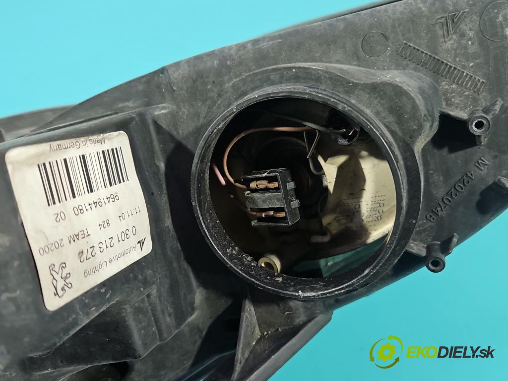 Peugeot 407 2.0 16V 136 HP manual 100 kW 1997 cm3 4- Reflektor: pravý 9641944180 (Svetlo predné pravé)