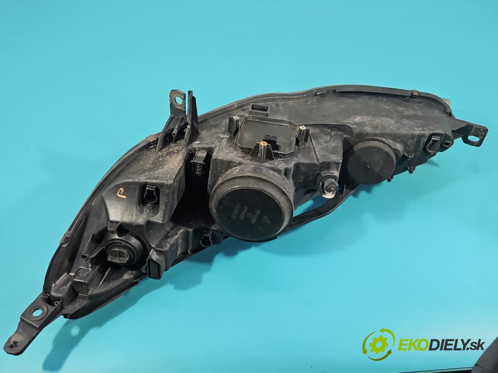 Peugeot 407 2.0 16V 136 HP manual 100 kW 1997 cm3 4- Reflektor: pravý 9641944180 (Svetlo predné pravé)