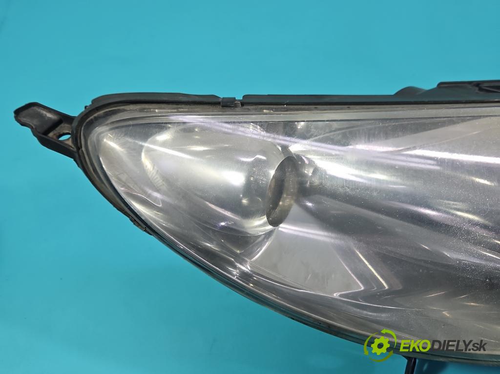 Peugeot 407 2.0 16V 136 HP manual 100 kW 1997 cm3 4- Reflektor: pravý 9641944180 (Svetlo predné pravé)