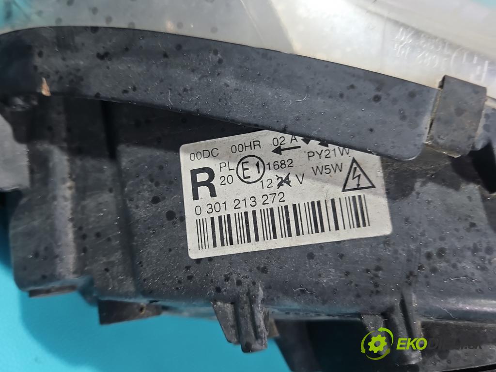 Peugeot 407 2.0 16V 136 HP manual 100 kW 1997 cm3 4- Reflektor: pravý 9641944180 (Svetlo predné pravé)