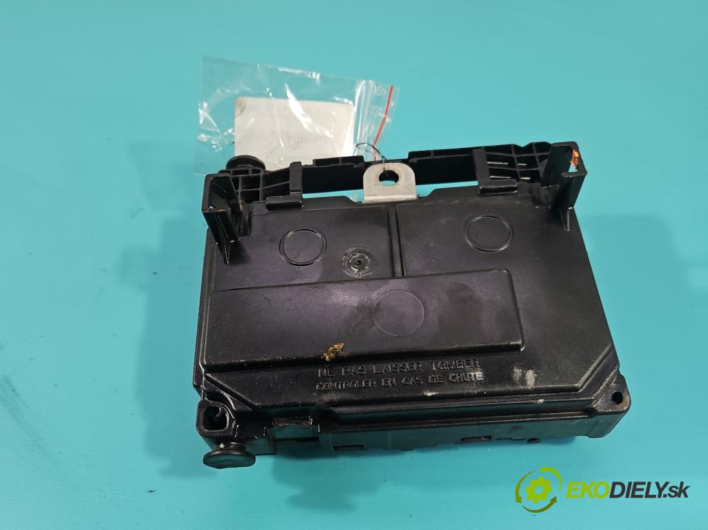 Peugeot 407 2.0 16V 136hp manual 100 kW 1997 cm3 4- řídící jednotka S118983002Q