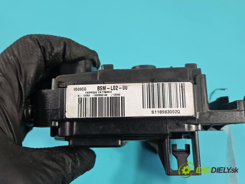 Peugeot 407 2.0 16V 136hp manual 100 kW 1997 cm3 4- řídící jednotka S118983002Q