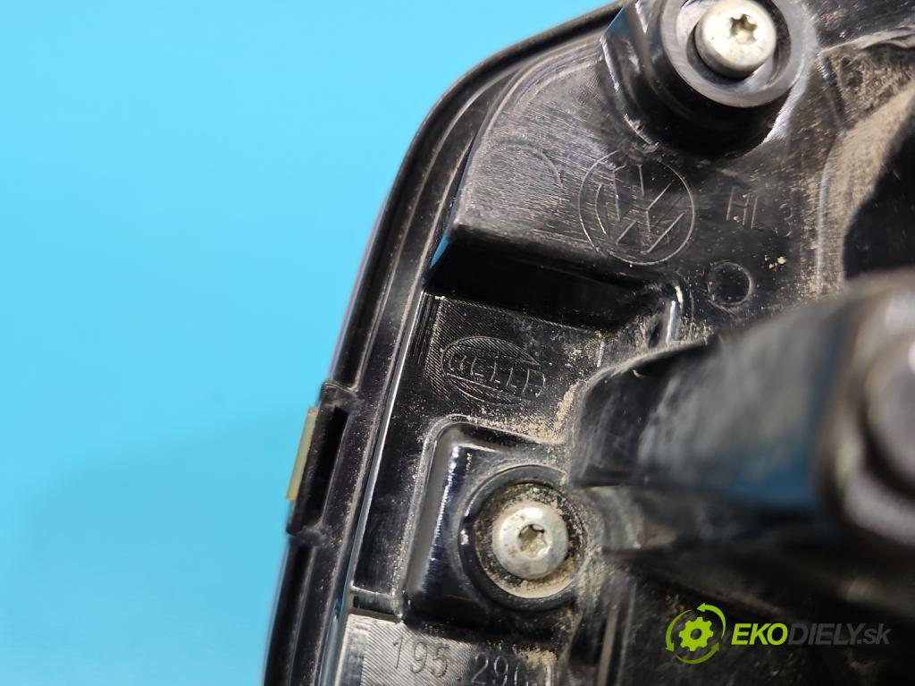 Vw Passat B8 2014 - 2.0 tdi 150 HP automatic 110 kW 1968 cm3 5- svetlo / reflektor zadné ľavé  (Kľučka dverí ostatné)