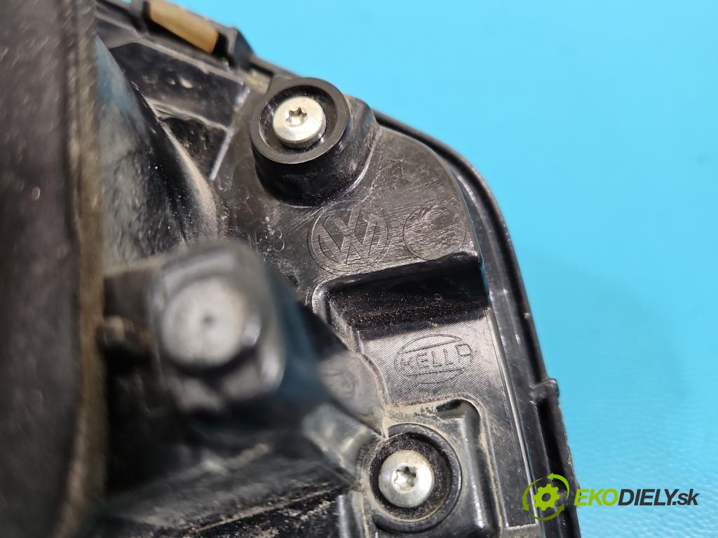 Vw Passat B8 2014 - 2.0 tdi 150 HP automatic 110 kW 1968 cm3 5- svetlo / reflektor zadné pravé  (Kľučka dverí ostatné)