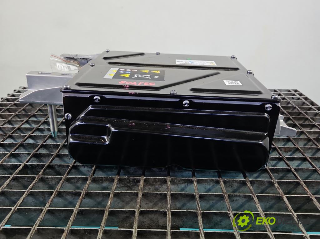 Dacia Duster III 24- 1.2 131 hp manual 96 kW 1199 cm3 5- batéria 295100620R