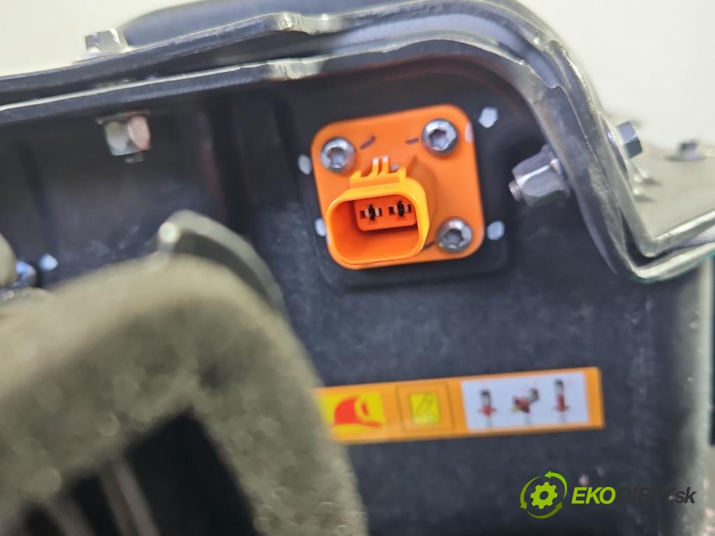 MG MG3 24- 1.5 16V 102 HP automatic 75 kW 1498 cm3 5- batéria