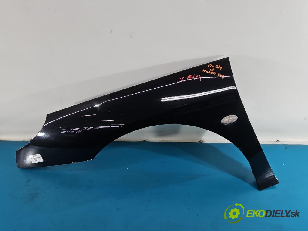 Peugeot 407 2.0 16V 136 HP manual 100 kW 1997 cm3 4- blatník predné ľavý  (Blatník predný ľavý)