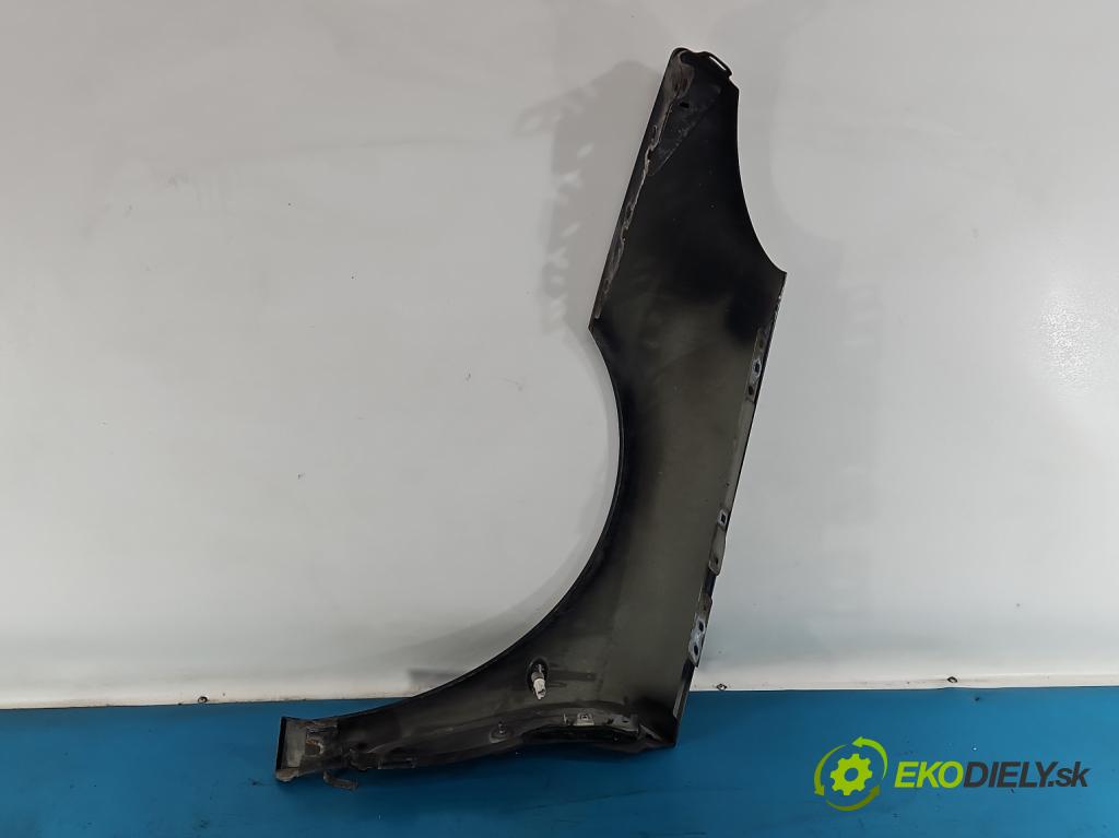 Peugeot 407 2.0 16V 136 HP manual 100 kW 1997 cm3 4- blatník predné pravý (Kľučka dverí ostatné)