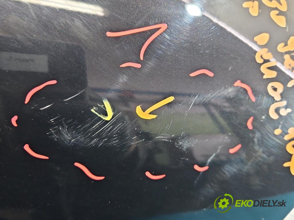 Peugeot 407 2.0 16V 136 HP manual 100 kW 1997 cm3 4- blatník predné pravý (Kľučka dverí ostatné)