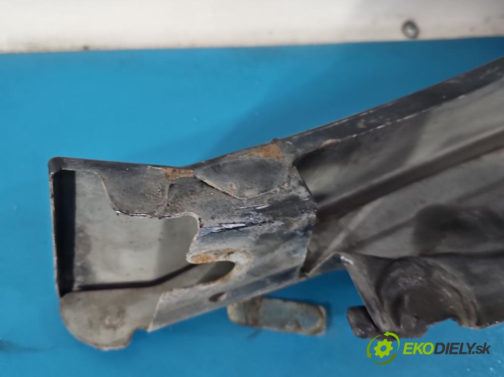 Peugeot 407 2.0 16V 136 HP manual 100 kW 1997 cm3 4- blatník predné pravý (Kľučka dverí ostatné)