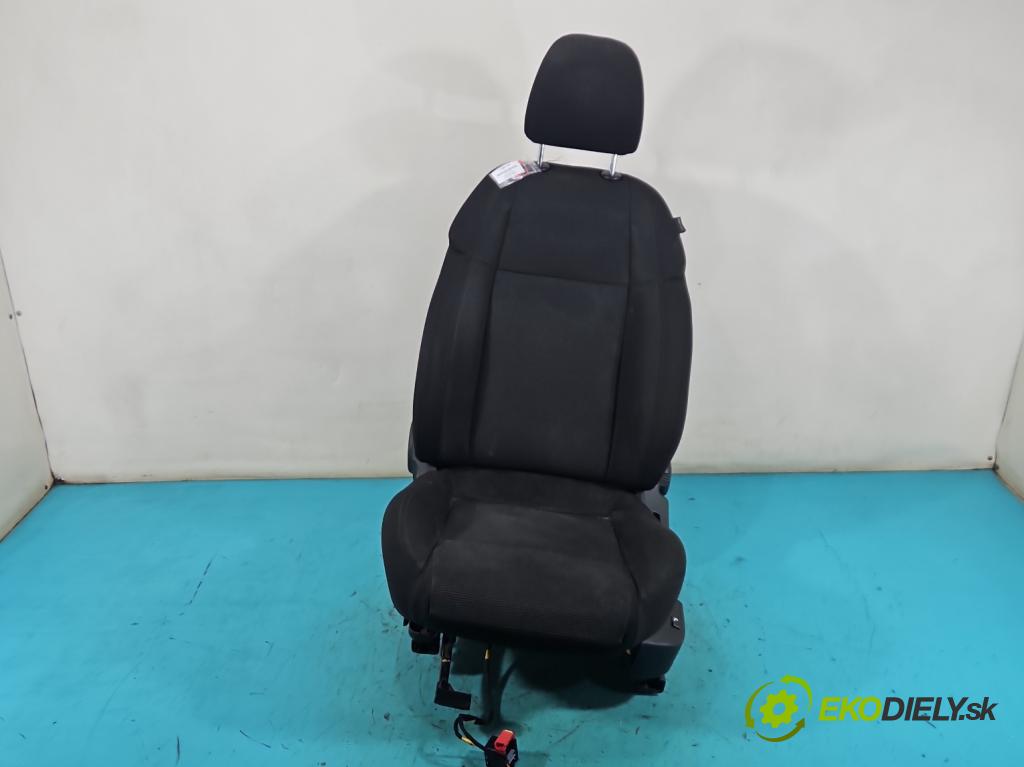 Alfa romeo Giulietta 1.6 jtd 105 HP manual 77 kW 1598 cm3 5- Sedačka ľavý  (Sedadlo)