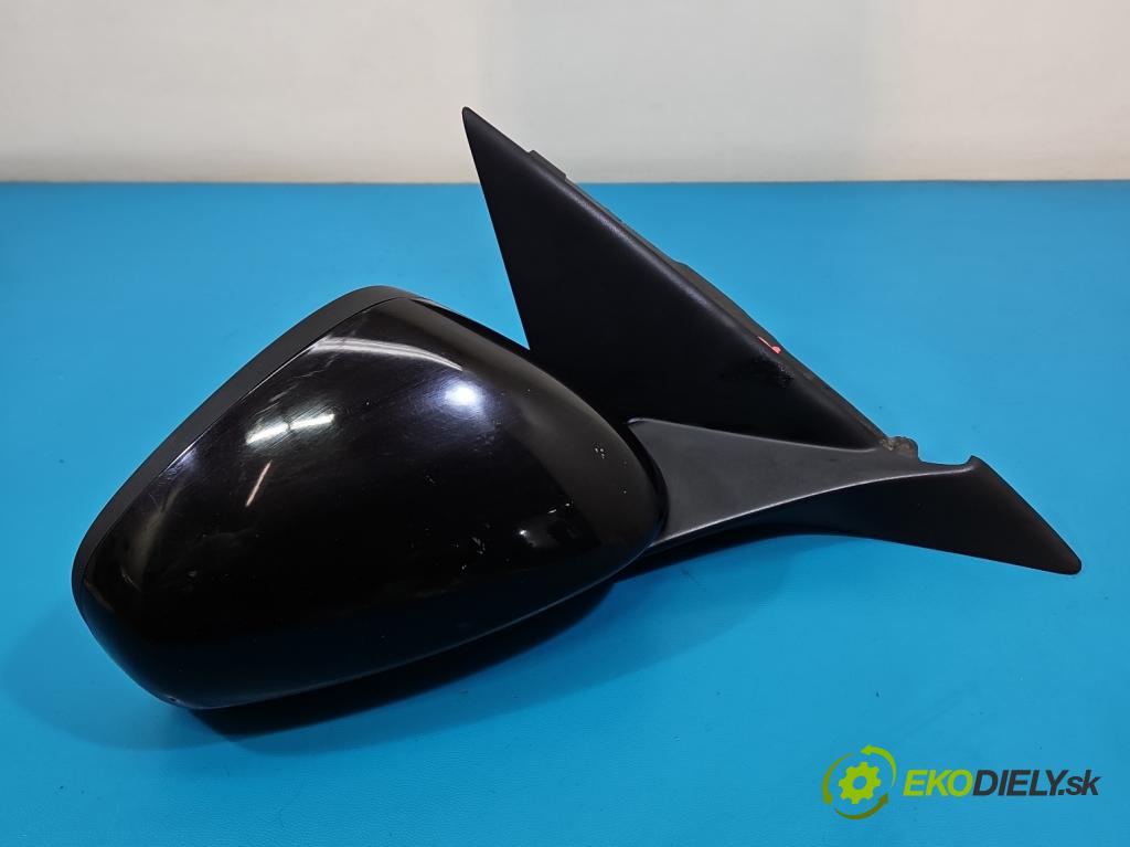 Alfa romeo Giulietta 1.6 jtd 105 HP manual 77 kW 1598 cm3 5- zrkadlo pravé  (Kľučka dverí ostatné)