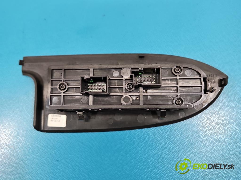 Alfa romeo Giulietta 1.6 jtd 105 hp manual 77 kW 1598 cm3 5- Přepínač oken zpětných zrcátek