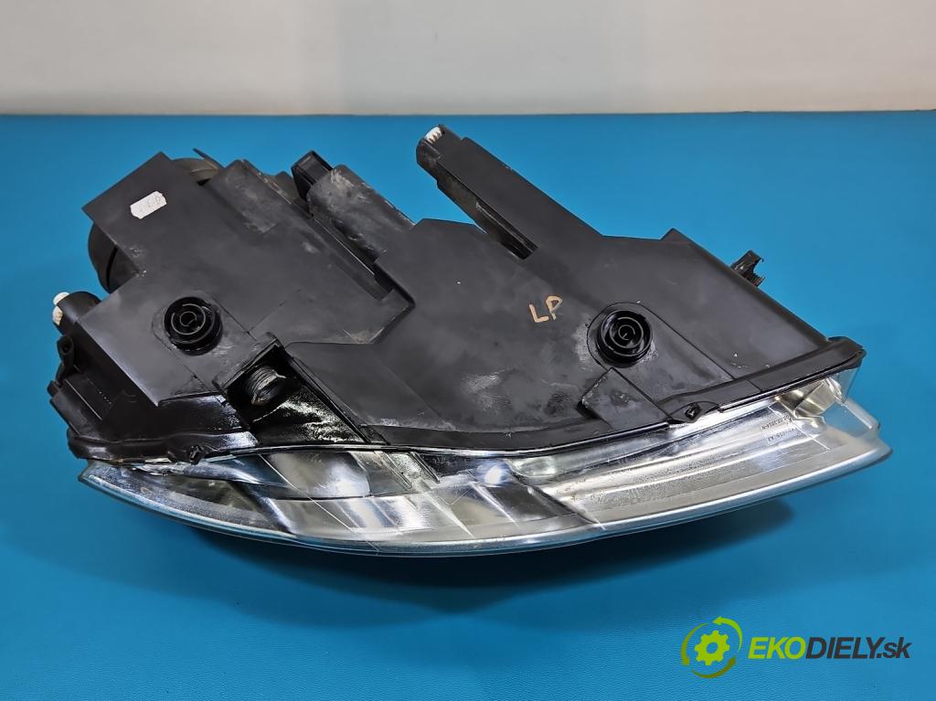 Vw Passat B6 2005-2010 1.6 8V 102 HP manual 75 kW 1595 cm3 5- Reflektor: ľavý 3C0941005AA (Kľučka dverí ostatné)